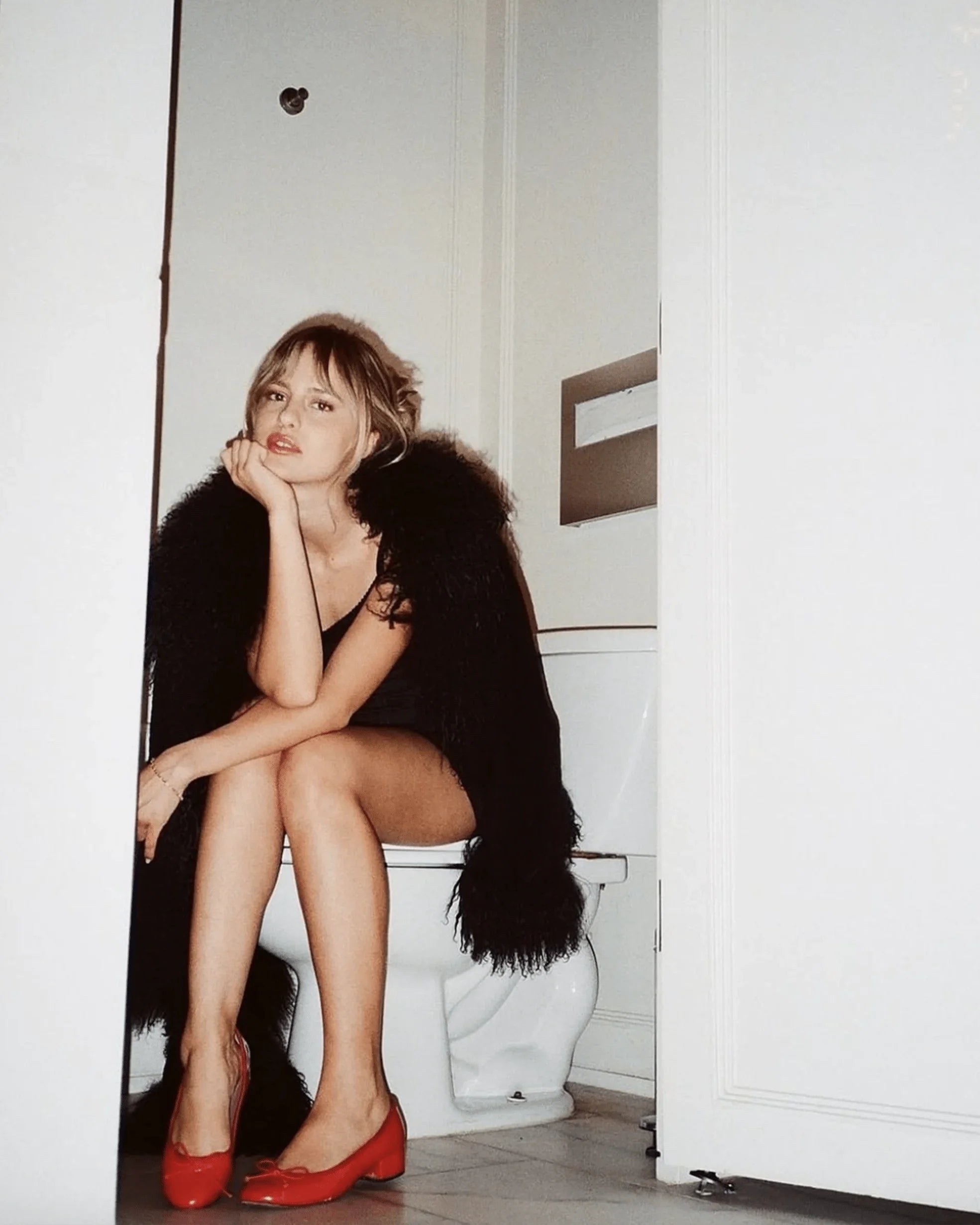 The UTI Pill Guide: What Actually Works (And What's Just Expensive Pee) - GOODKITTYCO