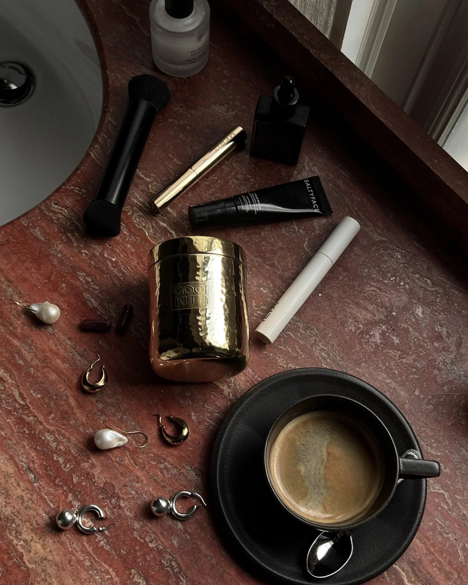 Biofilms and Their Role in Recurrent UTIs - GOODKITTYCO